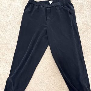 Cuyana silk joggers size M. Never been worn.